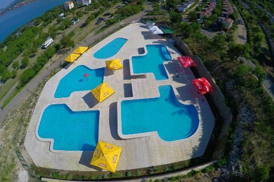 Mobile Home Apartment Camp Кленовица Екстериор снимка