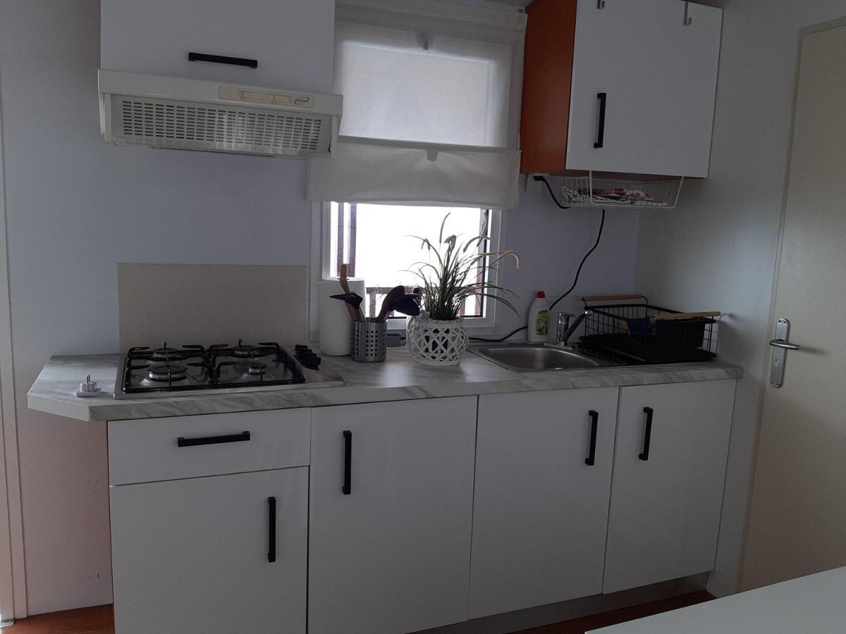 Mobile Home Apartment Camp Кленовица Екстериор снимка